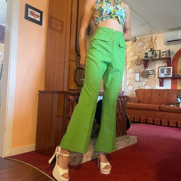 DEADSTOCK 1970s vintage green pleated fake pocket double button flare pants! - Picture 4 of 15